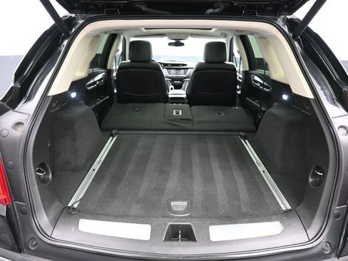 Used 2017 Cadillac XT5 Luxury w/ LPO, Wheel Lock Package image 45