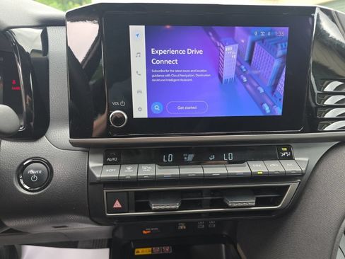 Used 2025 Toyota Camry LE FWD image 19