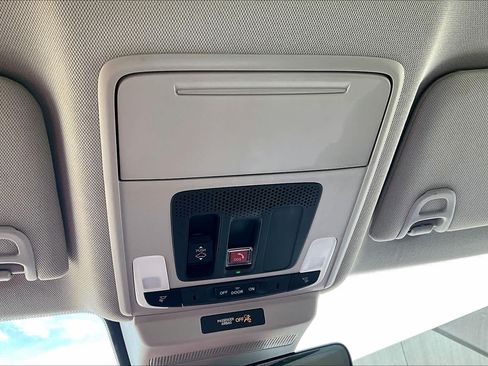 Used 2024 Honda Accord Touring image 31