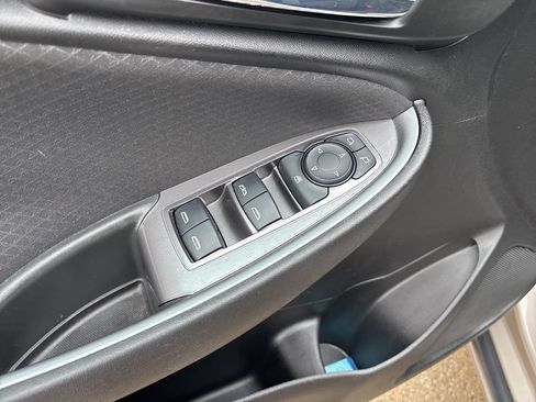 Used 2023 Chevrolet Malibu LT FWD image 13