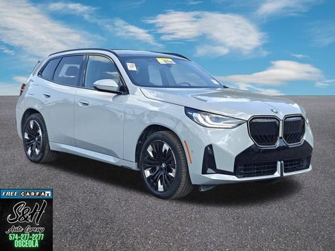 Used 2025 BMW X3 xDrive30i w/ Premium Package AWD/4WD image 3