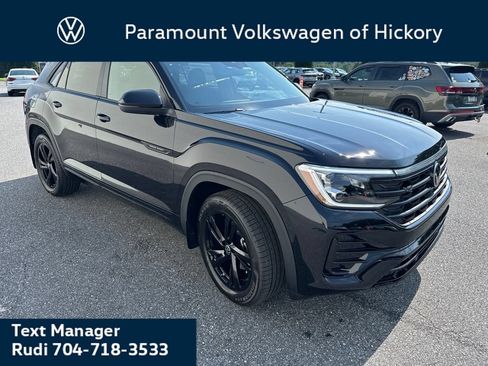 New 2026 Volkswagen Atlas Cross Sport SEL R-Line AWD/4WD image 4