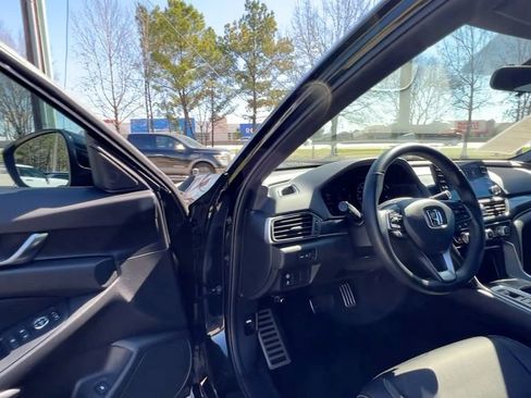Used 2022 Honda Accord Sport image 34