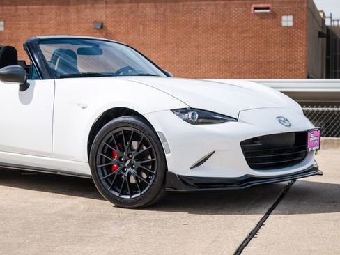 Used 2017 MAZDA MX-5 Miata Club w/ Brembo/BBS Package image 41