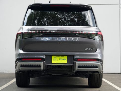 Used 2025 INFINITI QX80 Luxe AWD/4WD image 11