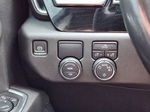 Used 2022 Chevrolet Silverado 1500 LT image 23