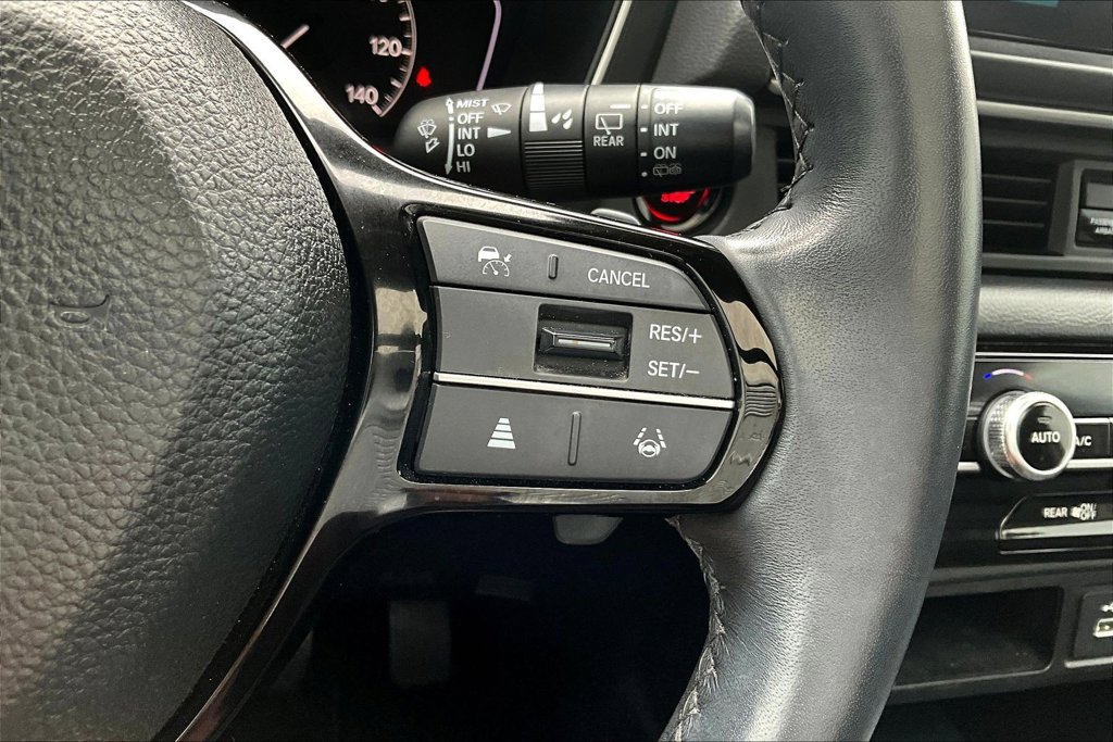 Used 2023 Honda Pilot Touring image 21