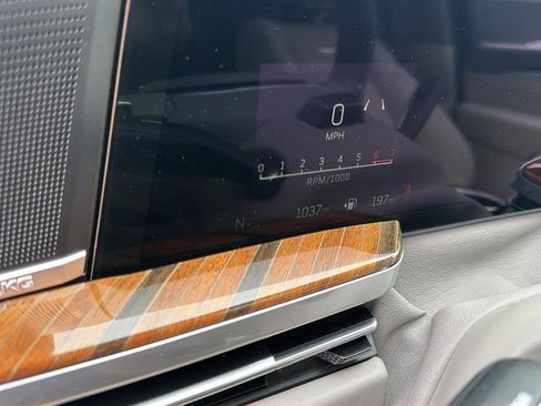 Certified 2025 Cadillac Escalade ESV Premium Luxury Platinum w/ LPO, Floor Liner Package image 36