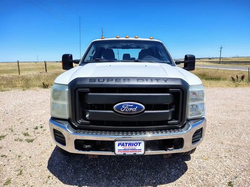 Used 2011 Ford F250 XL w/ Skid Plate Pkg AWD/4WD image 8
