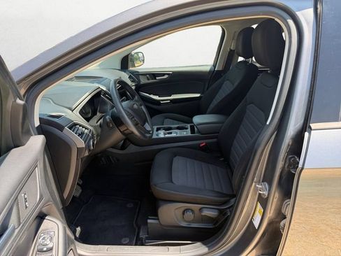 Used 2023 Ford Edge SE w/ Black Appearance Package AWD/4WD image 9