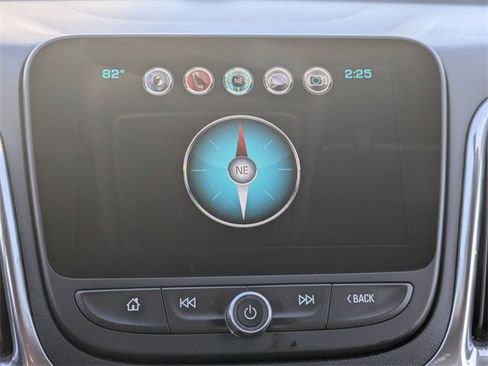 Used 2018 Chevrolet Equinox Premier image 26