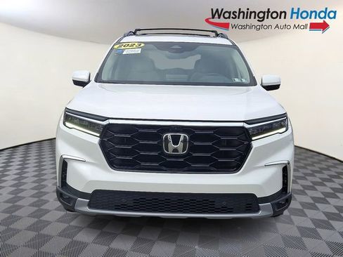 Certified 2023 Honda Pilot Elite image 2