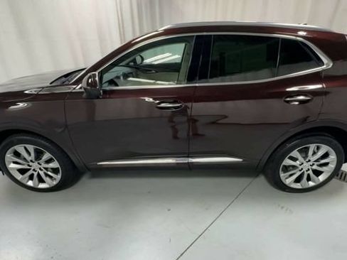 Used 2023 Buick Envision Avenir AWD/4WD image 5