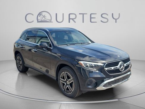 Certified 2026 Mercedes-Benz GLC 300 4MATIC image 4