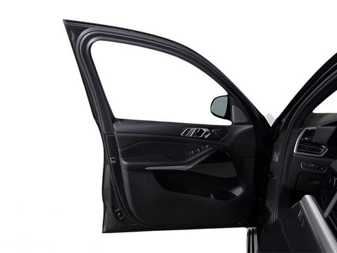 Used 2019 BMW X5 xDrive50i image 14