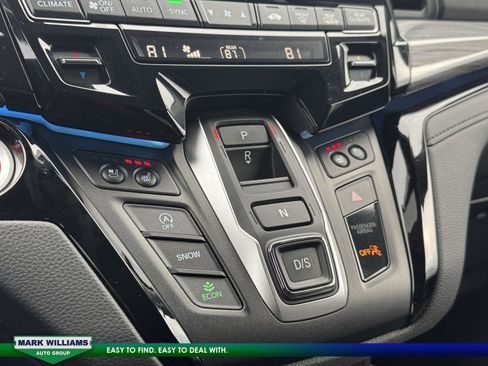 Used 2024 Honda Odyssey Elite image 17