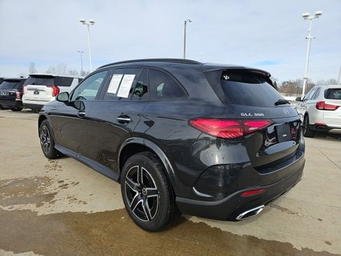 Used 2025 Mercedes-Benz GLC 300 GLC 300 image 4