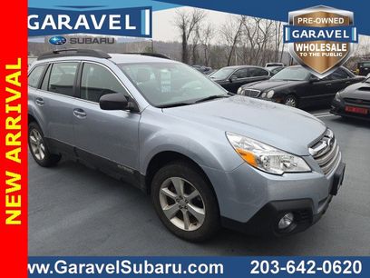 Used 2014 Subaru Outback 2.5i w/ Alloy Wheel Package