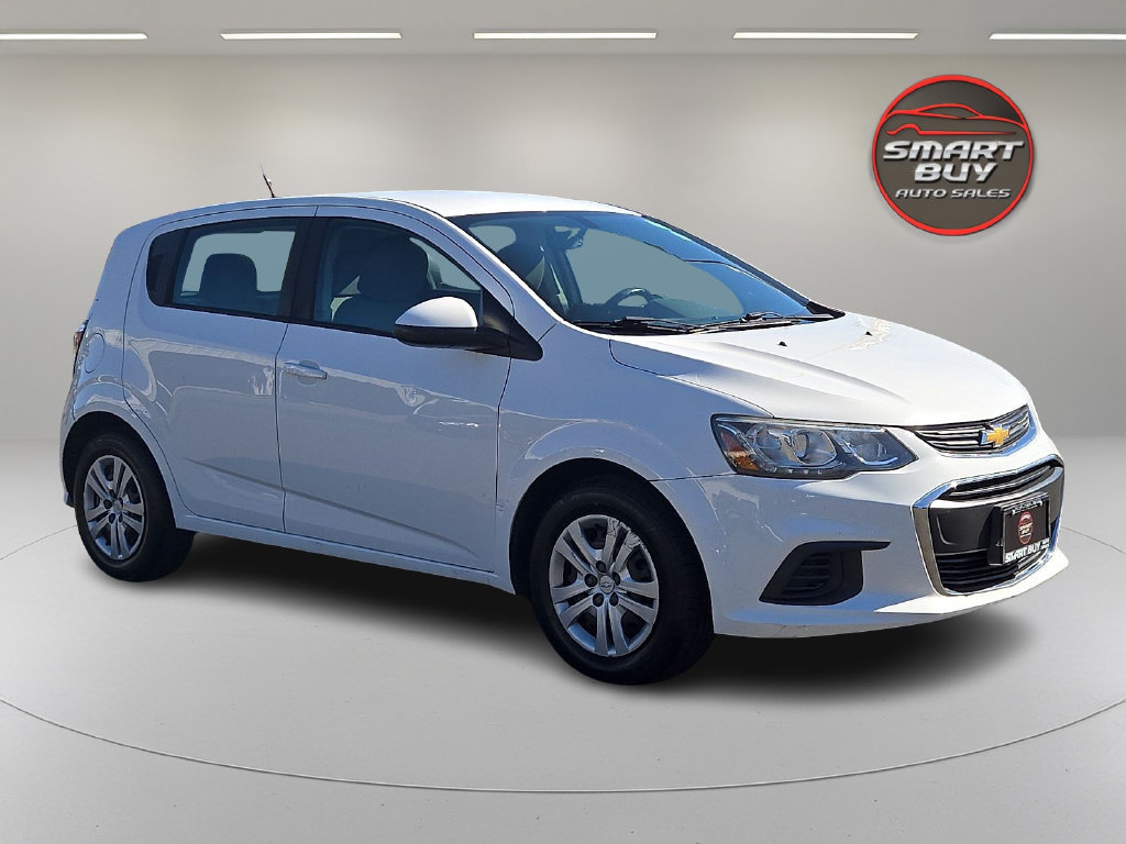 Used 2017 Chevrolet Sonic LT FWD image 4