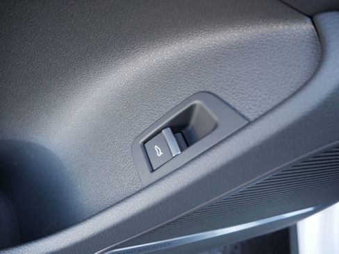 Used 2025 Audi Q7 3.0T Premium Plus image 18