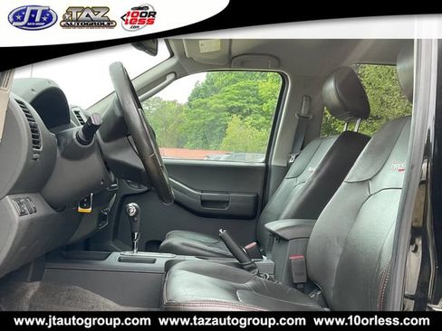 Used 2011 Nissan Xterra PRO-4X w/ Pro-4x Leather Pkg AWD/4WD image 3