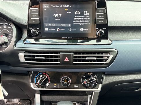 Used 2021 Kia Seltos S AWD/4WD image 23