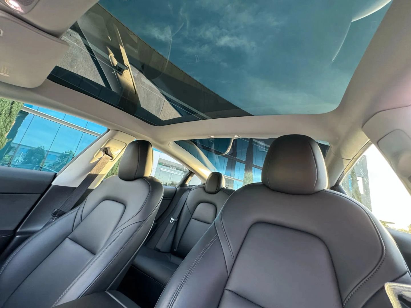 Used 2021 Tesla Model 3 Standard Range Plus RWD image 12