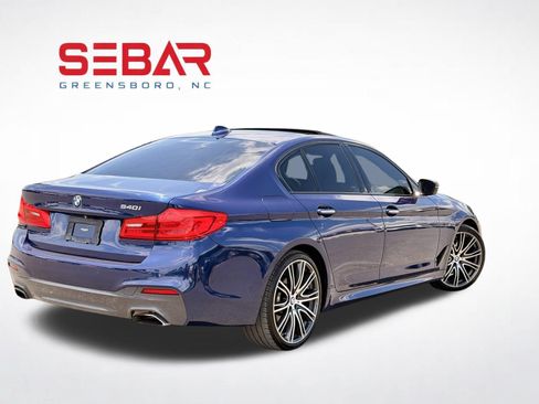 Used 2018 BMW 540i w/ M Sport Package RWD image 3