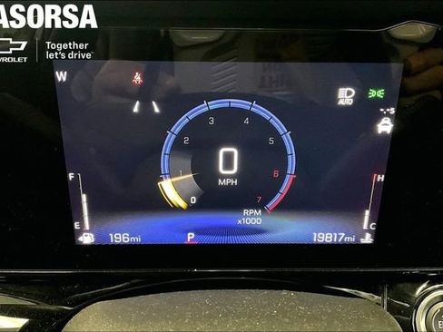 Certified 2025 Chevrolet Trax RS w/ Sunroof Package FWD image 20