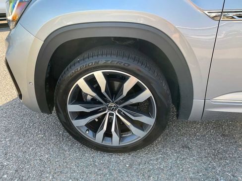 Used 2023 Volkswagen Atlas Cross Sport SEL Premium R-Line AWD/4WD image 9