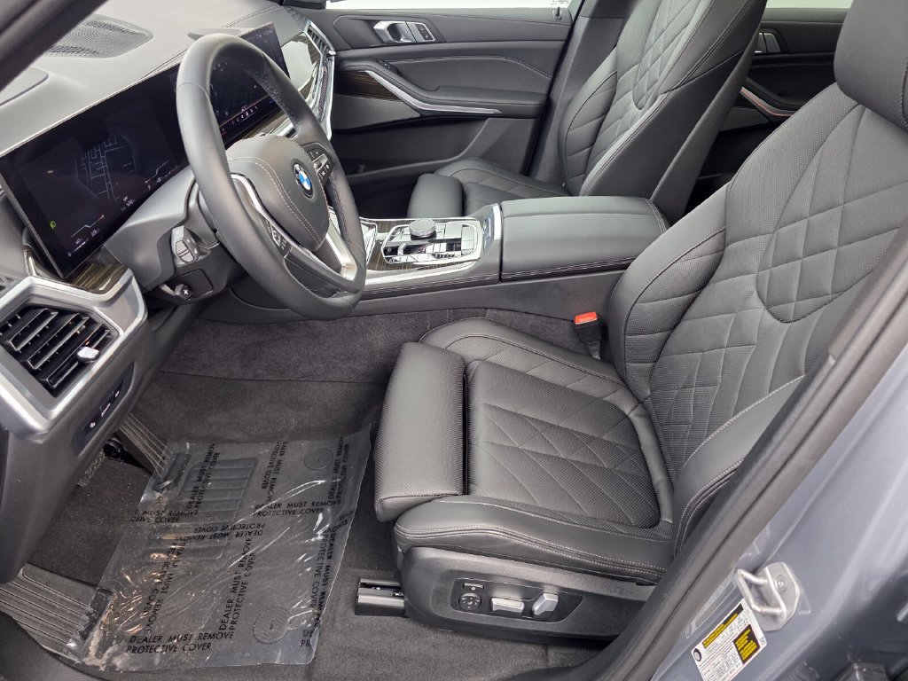 Certified 2024 BMW X5 sDrive40i w/ Premium Package RWD image 9