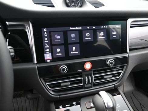 New 2025 Porsche Macan image 23
