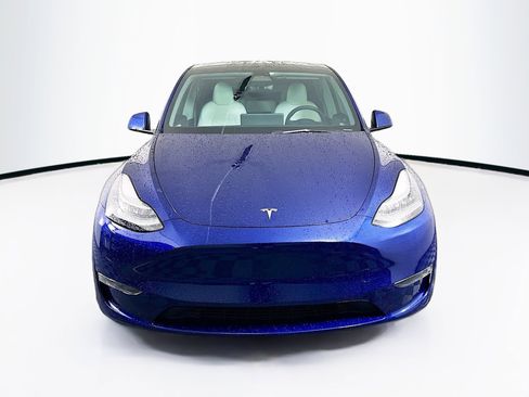 Used 2023 Tesla Model Y Long Range image 2