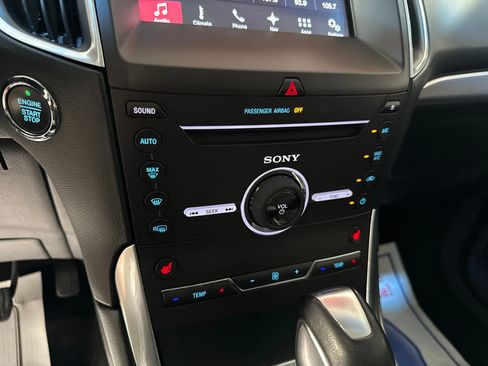 Used 2016 Ford Edge Titanium w/ Technology Package AWD/4WD image 15