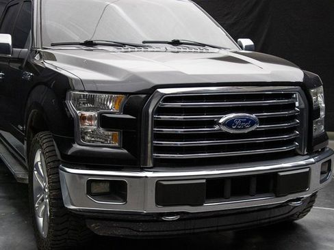 Used 2015 Ford F150 XLT w/ Equipment Group 302A Luxury image 3