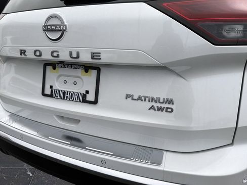 New 2026 Nissan Rogue Platinum image 34