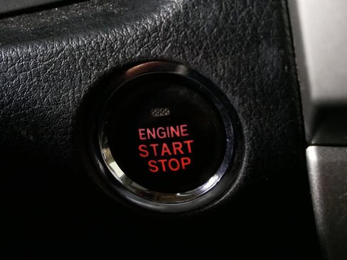 Used 2012 Toyota 4Runner Limited AWD/4WD image 19