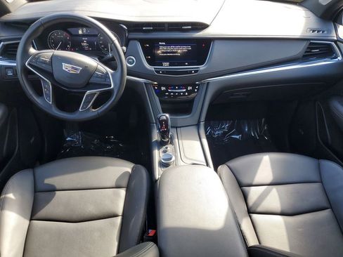 Certified 2025 Cadillac XT5 Premium Luxury w/ LPO, Floor Liner Package image 17