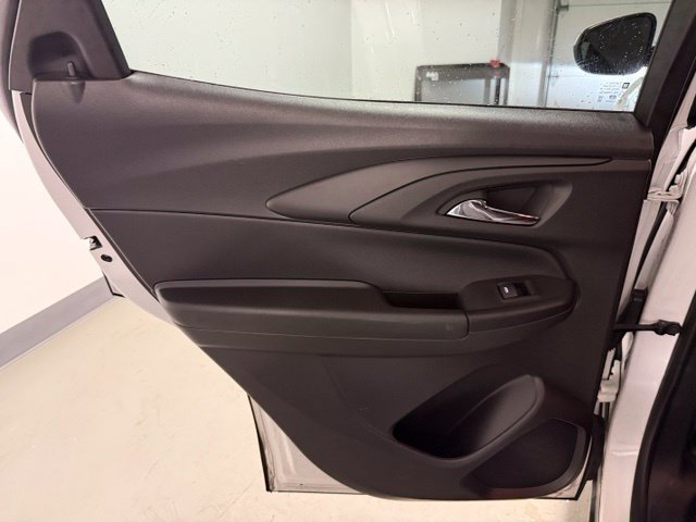 Used 2025 Chevrolet TrailBlazer LT AWD/4WD image 21