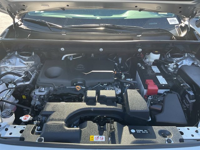 Used 2025 Toyota RAV4 XLE AWD/4WD image 14