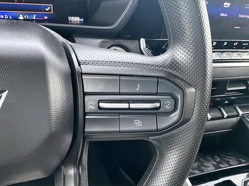 Used 2025 Chevrolet Colorado Trail Boss image 19