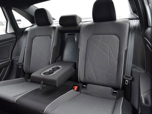 Certified 2025 Volkswagen Jetta Sport image 21