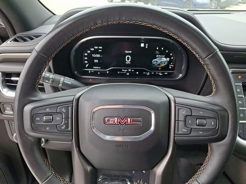Used 2023 GMC Yukon AT4 AWD/4WD image 4