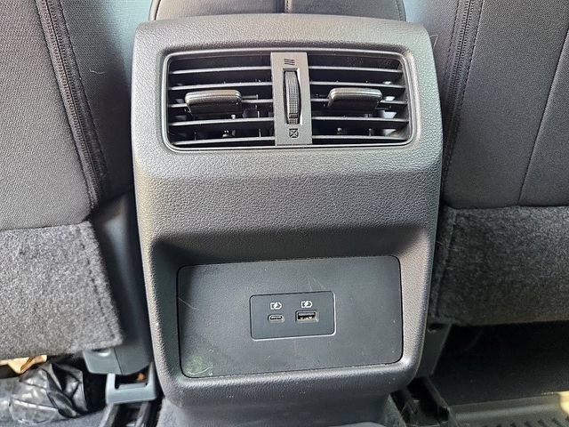 Used 2023 Nissan Rogue SV FWD image 14