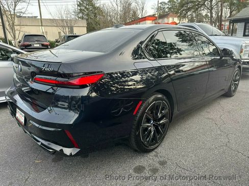 Used 2023 BMW 760i xDrive image 8