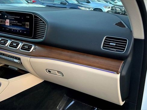 Used 2025 Mercedes-Benz GLE 350 4MATIC image 15