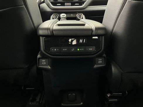 Used 2025 Toyota Grand Highlander FWD image 14