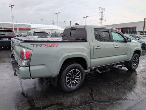 Used 2023 Toyota Tacoma TRD Sport image 5