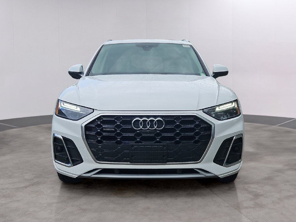 Used 2023 Audi Q5 2.0T Premium Plus AWD/4WD image 2