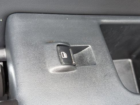 Used 2024 Ford Expedition Limited RWD image 30